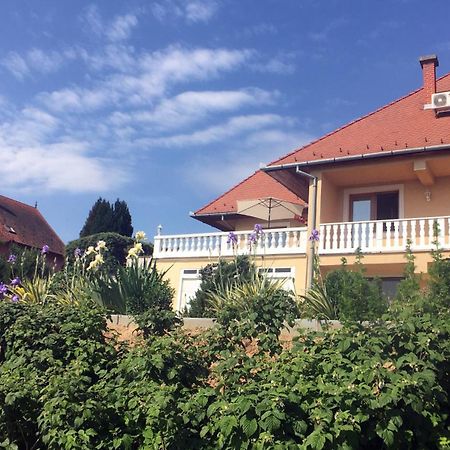 Hevizquelle Apartments Екстериор снимка