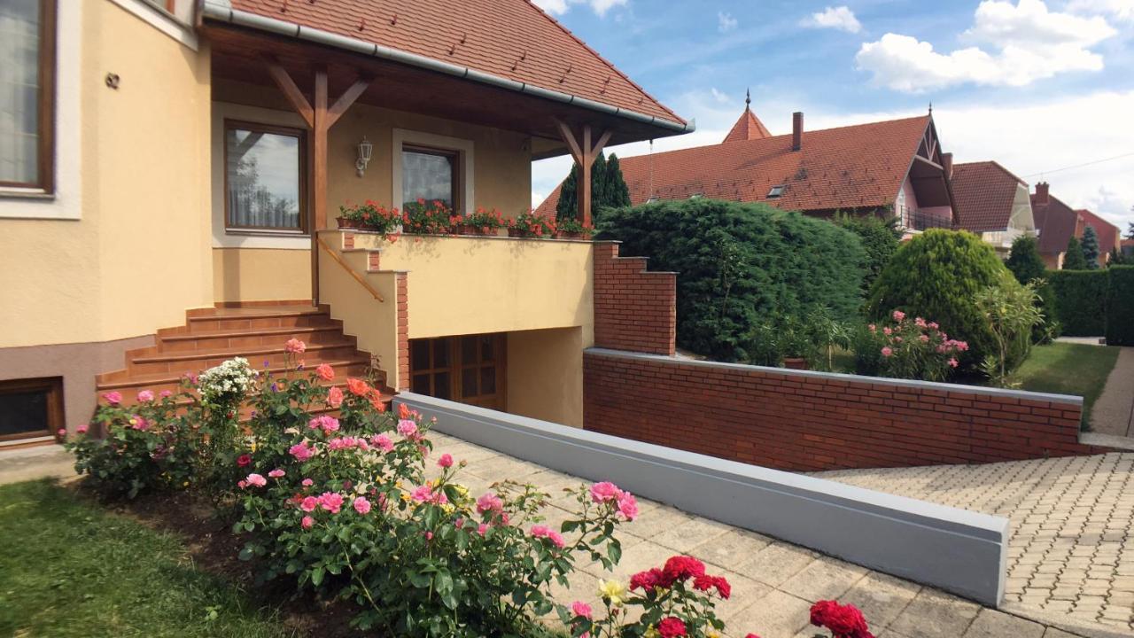 Hevizquelle Apartments Екстериор снимка