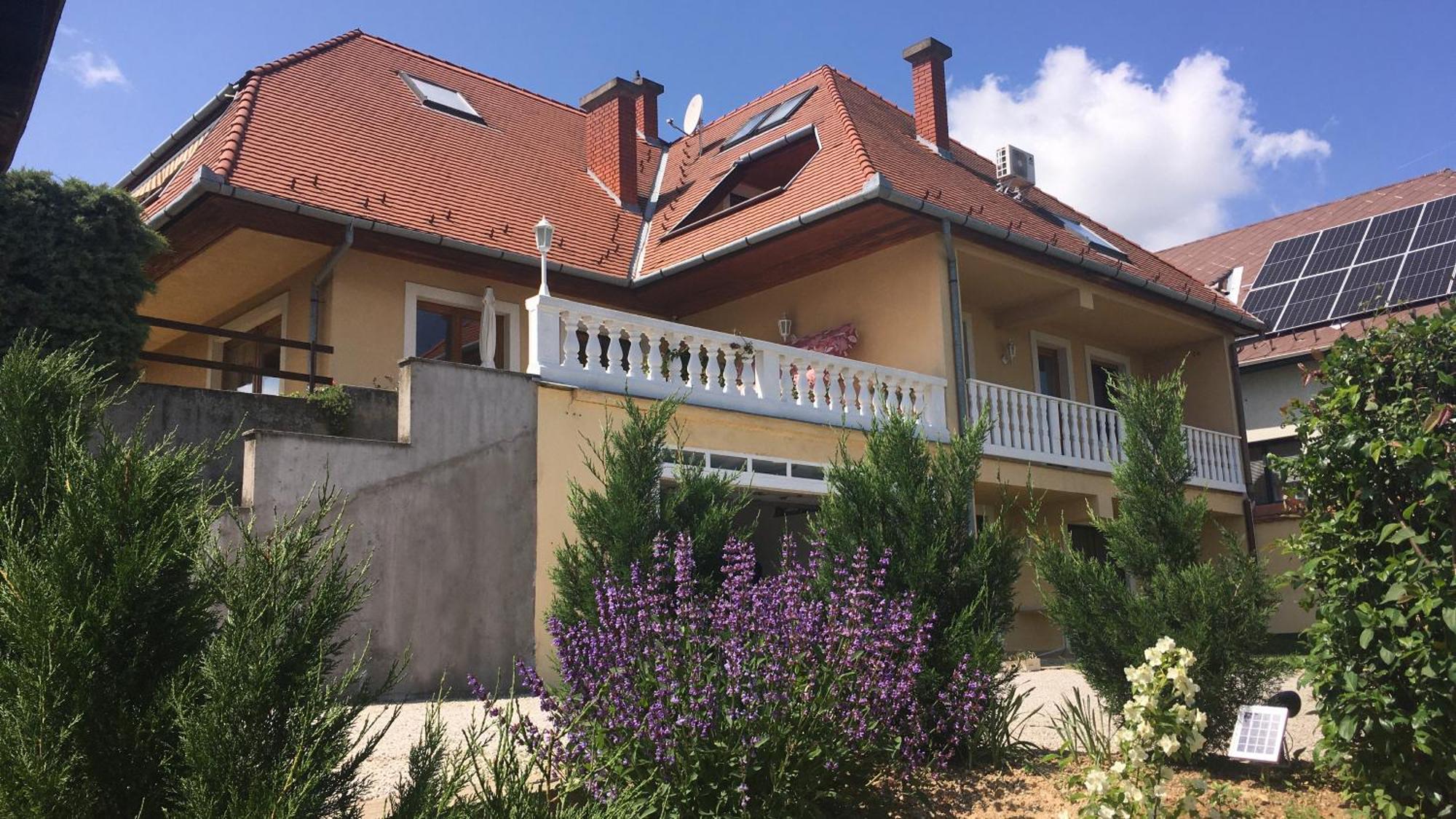 Hevizquelle Apartments Екстериор снимка