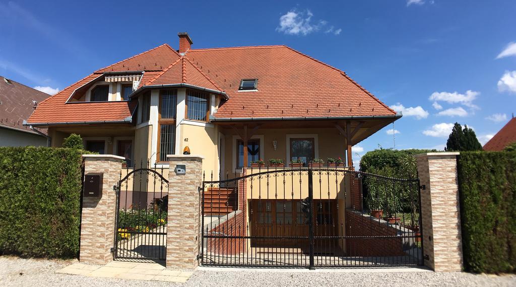 Hevizquelle Apartments Екстериор снимка