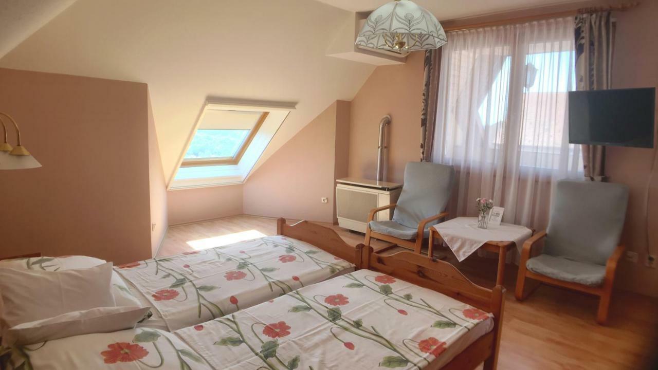 Hevizquelle Apartments Екстериор снимка